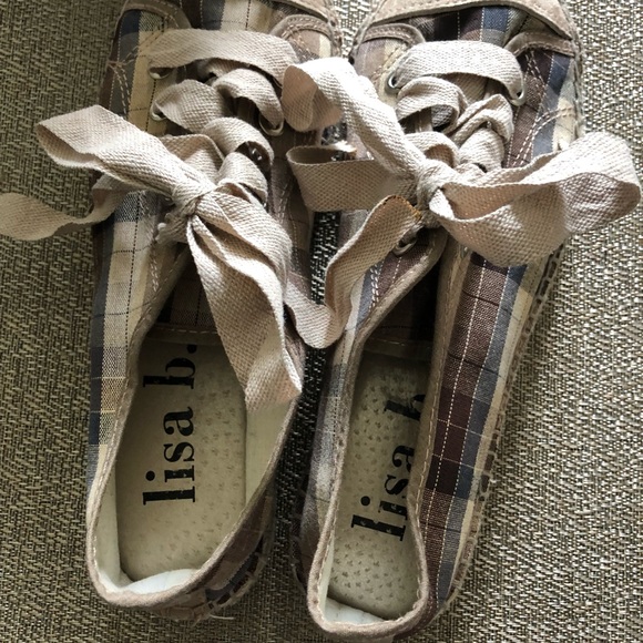 NWOB Lisa b. Plaid Espadrilles with suede toe. - Picture 4 of 5